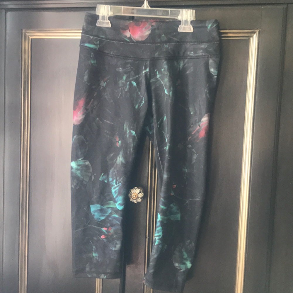 Lucy Workout leggings Capri pants